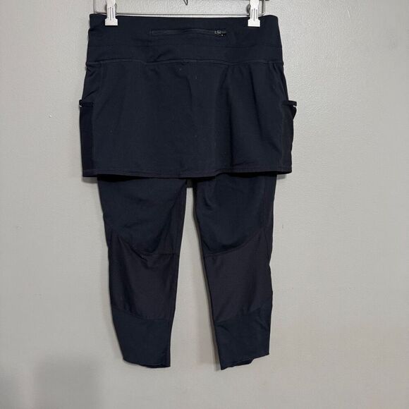 Athleta Acceleration 2in1 Women's Black Skirted Capri Leggings size small - Picture 3 of 8